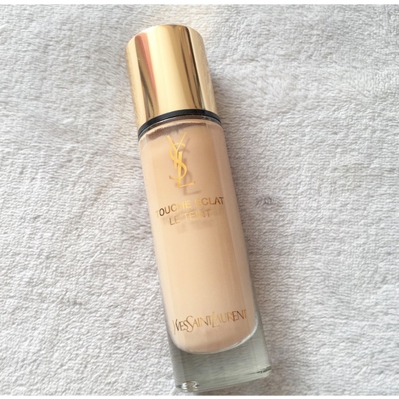 NEW YSL Touche Eclat Le Teint Awakening Foundation in B10 Porcelain - Picture 1 of 4